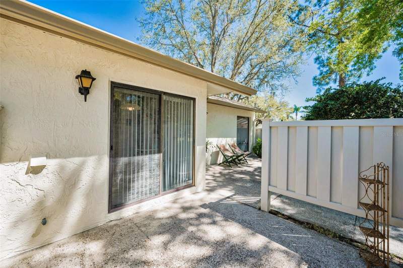 2 bedroom Villa at 1333 Shady Pine Way #F, Pine Ridge At Lake Tarpon Village, Tarpon Springs — photo 2