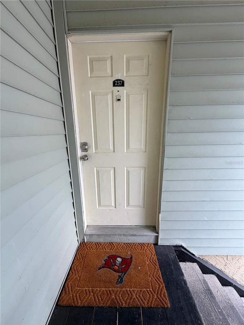 2 bedroom Condominium at 237 Red Maple Place, The Hamptons At Brandon A Condo, Brandon — photo 3