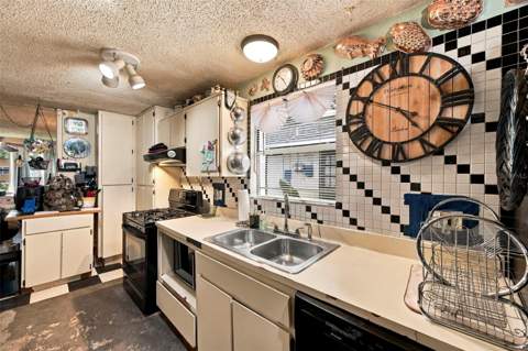 7051 Washington Street, New Port Richey FL - photo 14 of 55