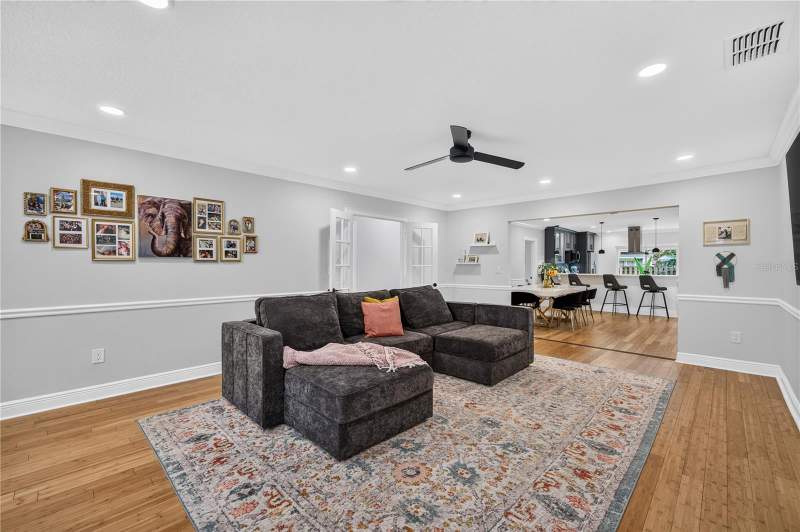 4 bedroom Single Family Residence at 2028 Illinois Street, Colonial Gardens Rep, Orlando — photo 3