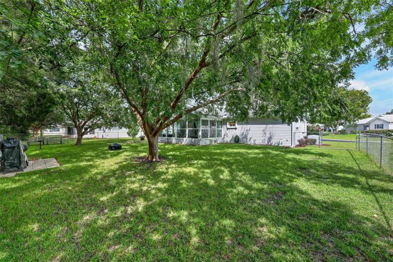 2 bedroom Single Family Residence at 11946 SW 137th Loop, Spruce Creek Preserve I, Dunnellon — photo 2