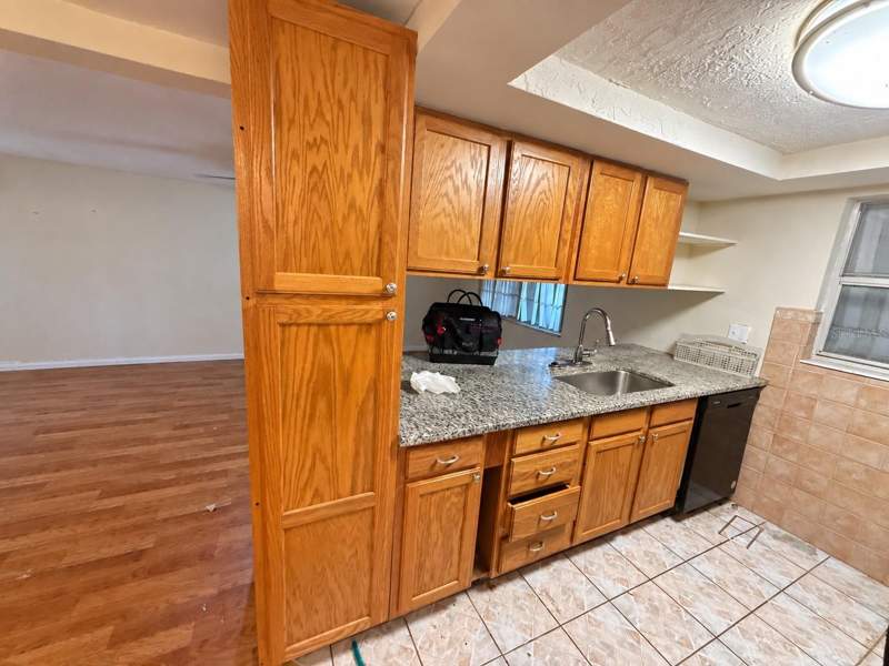 3 bedroom Single Family Residence at 8952 Sterling Lane, Embassy Hill, Port Richey — photo 4