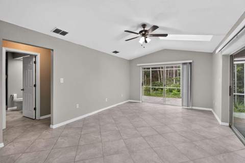 9504 Via Segovia, New Port Richey FL - photo 10 of 20