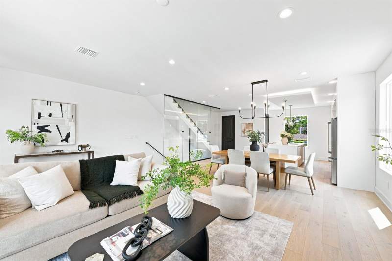 3 bedroom Townhouse at 310 W Columbus Drive #3, D6V | Nuheights Townhomes, Tampa — photo 5