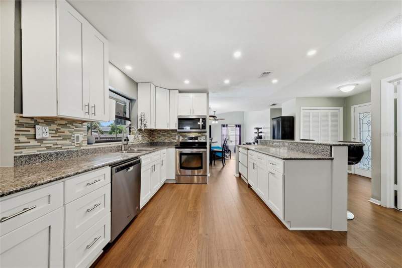 3 bedroom Single Family Residence at 3916 Blooming Hill Lane, Lake St George-Unit III, Palm Harbor — photo 3