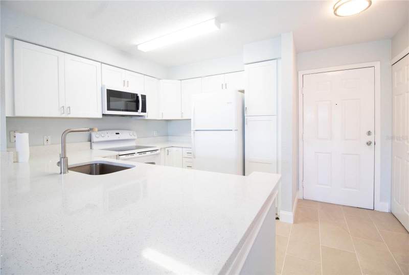 2 bedroom Condominium at 14036 Fairway Island Drive #1535, Audubon Villas At Hunters Creek Condo, Orlando — photo 5
