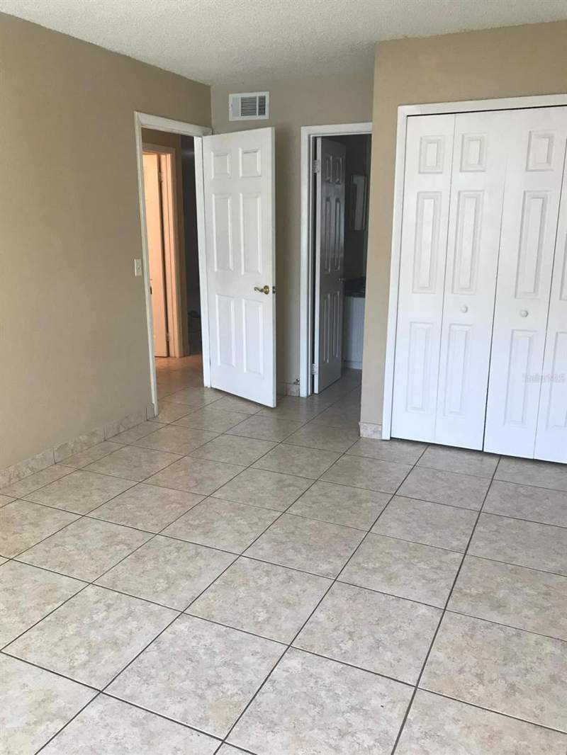 2 bedroom Condominium at 9911 Turf Court #2, Hawthorne Village, Orlando — photo 5