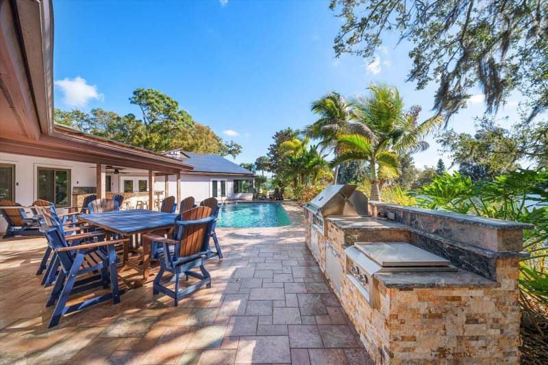 6 bedroom Single Family Residence at 2402 Pine Hammock, Pinellas Groves, Clearwater — photo 4