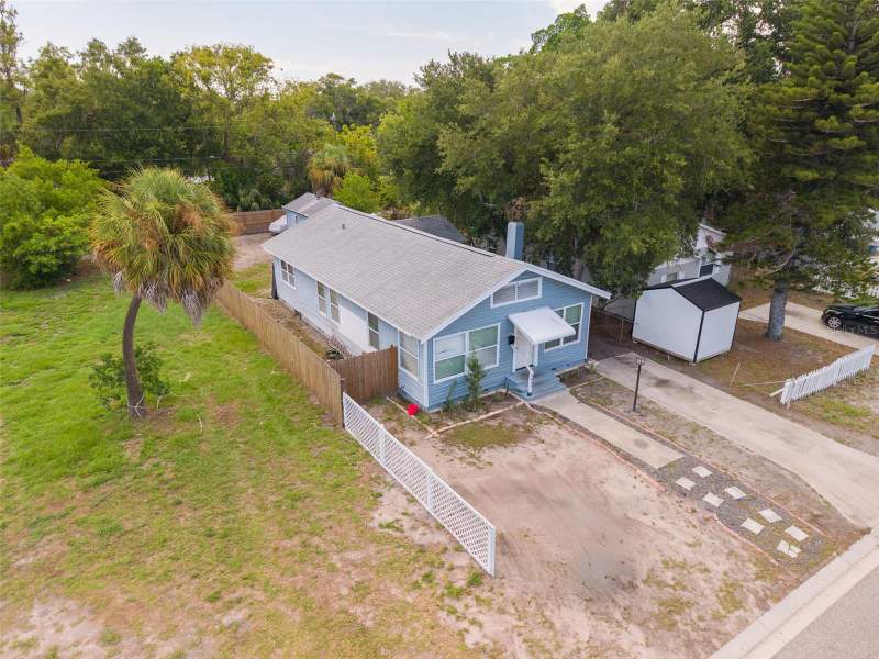 3 bedroom Single Family Residence at 1835 47th Street, Back Bay Manor, St Petersburg — photo 4