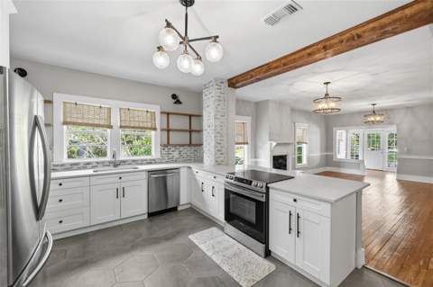 236 W North Street, Tampa FL - photo 10 of 64
