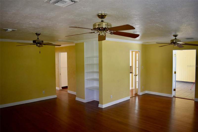 3 bedroom Single Family Residence at 2200 E Gore Street, Tracys Sub, Orlando — photo 5