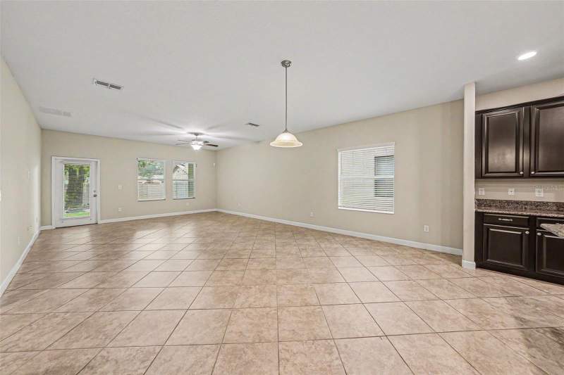 4 bedroom Single Family Residence at 11809 Twilight Darner Place, Enclave At Boyette, Riverview — photo 5