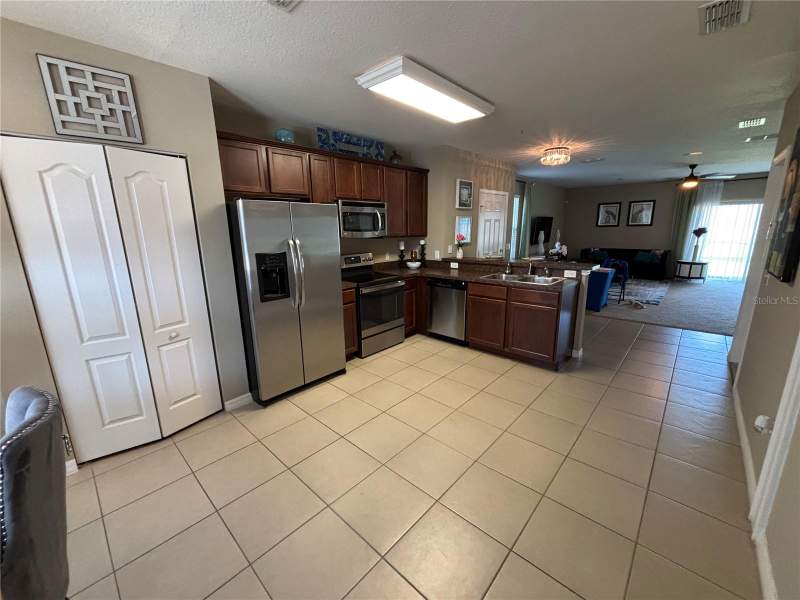 3 bedroom Townhouse at 1861 Chatham Place Drive, Chatham Place/Arbor Mdws A-C, Orlando — photo 4