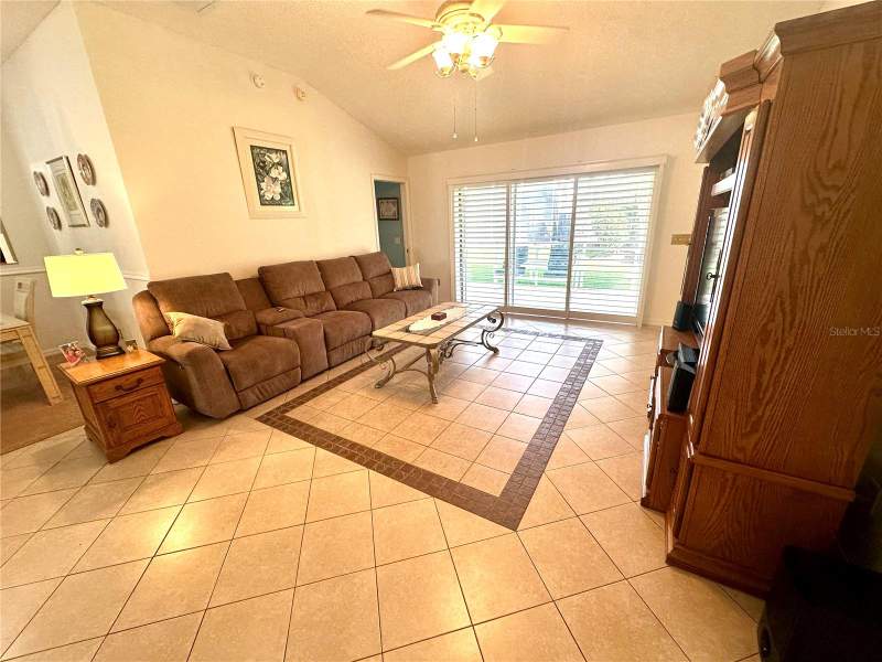 2 bedroom Single Family Residence at 3033 Hillside Lane, The Villages, The Villages — photo 5