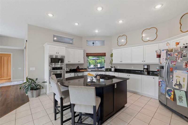 5 bedroom Single Family Residence at 12012 Brewster Drive, Westchase Sec 203, Tampa — photo 4