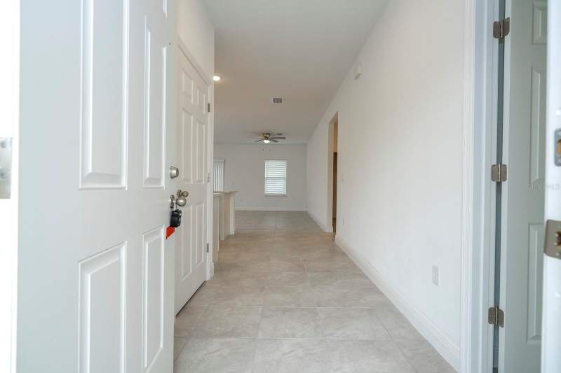 4 bedroom Single Family Residence at 8298 N Manuetta Drive, Citrus Spgs Unit 04, Citrus Springs — photo 3