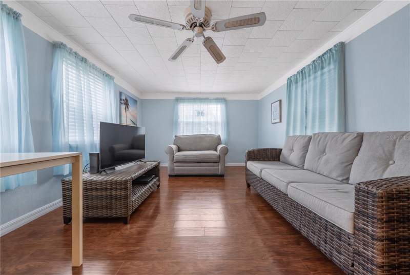 2 bedroom Manufactured Home at 5316 53rd Avenue #Q11, Westwinds Village Co-Op, Bradenton — photo 5