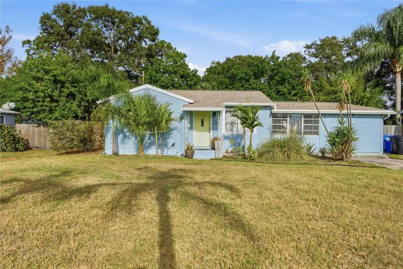 3 bedroom Single Family Residence at 1249 Essex Drive, Tyrone Gardens Sec 2, St Petersburg — photo 2