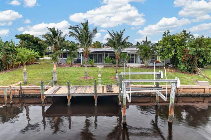 4 bedroom Single Family Residence at 182 Beeney Road, Port Charlotte Sec 040, Port Charlotte — photo 3