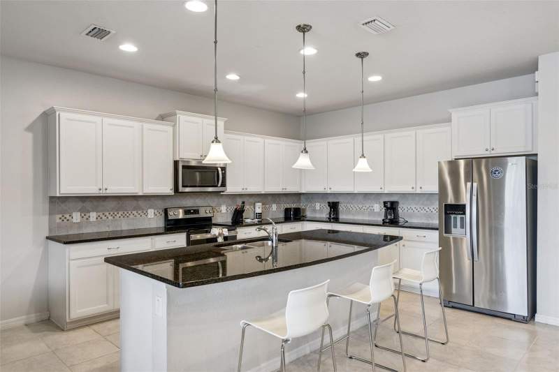9 bedroom Single Family Residence at 8849 Corcovado Drive, Windsor At Westside Ph 2B, Kissimmee — photo 4