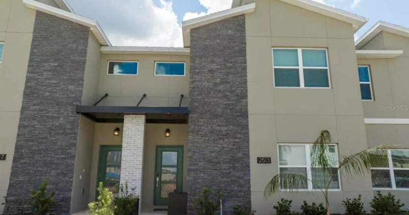 4 bedroom Townhouse at 2513 Reading Trail, Cove At Storey Lake 5, Kissimmee — photo 3