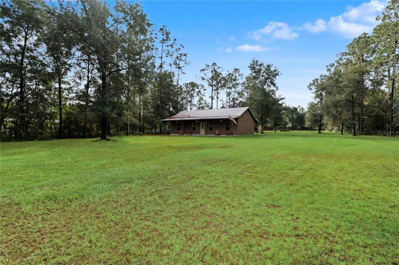 3 bedroom Single Family Residence at 17980 SW 31st Street, Lake Tropicana Ranchettes, Dunnellon — photo 4