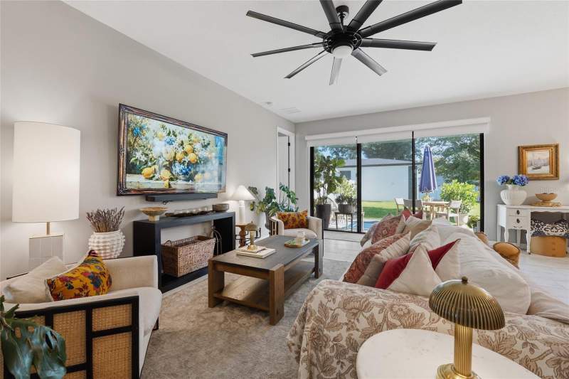 5 bedroom Single Family Residence at 2015 E KALEY AVENUE, CLOVERLAWN, ORLANDO — photo 5