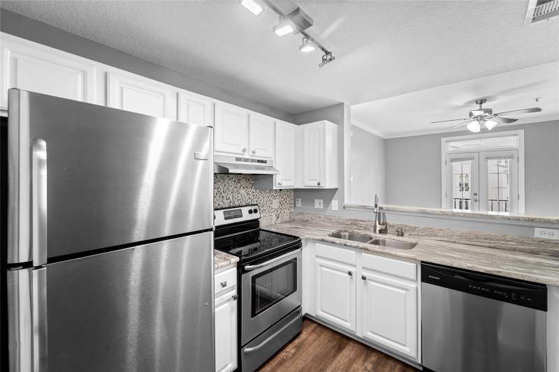 1 bedroom Condominium at 501 Knights Run Avenue #2324, Harbour Place City Homes A Con, Tampa — photo 4