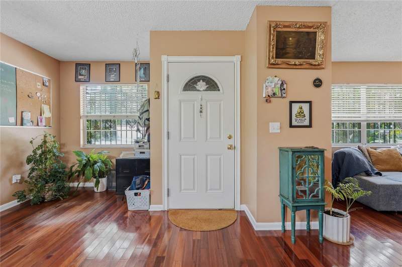 2 bedroom Single Family Residence at 12922 N Albany Avenue, Tampas North Side Cntry Cl, Tampa — photo 3