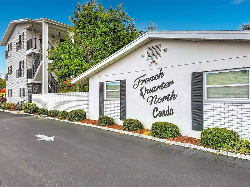 French Quarter North Condo