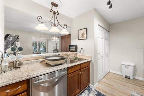 2660 SW 14th Drive, Gainesville FL - photo 13 of 38