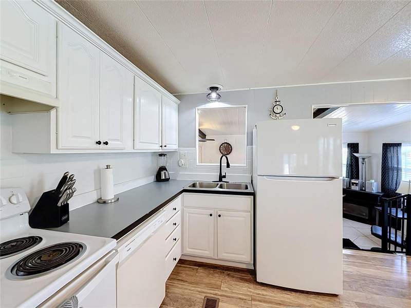 3 bedroom Single Family Residence at 1025 Capella Drive, Tavares Lake Frances Estates, Tavares — photo 5