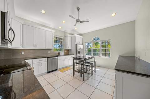 569 Juan Anasco Drive, Longboat Key FL - photo 17 of 81