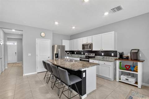 5055 Captain Davis Drive, Wimauma FL - photo 7 of 63