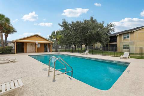 9902 Turf Way #6, Orlando FL - photo 18 of 21