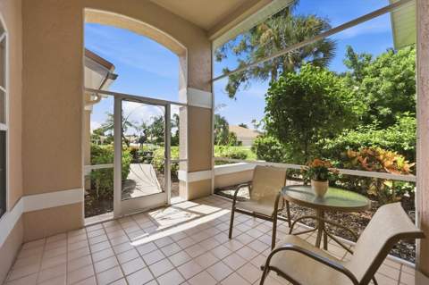 9413 Forest Hills Circle, Sarasota FL - photo 8 of 90