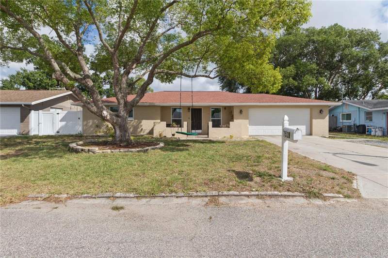 7528 SCOTTIE DRIVE home for sale in Jasmine Lakes