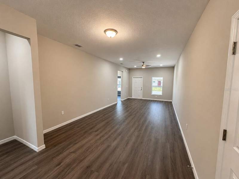 3 bedroom Single Family Residence at 5012 Finders Ct, Knoll Pine, Tampa — photo 5