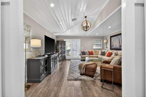 3404 E Maritana Drive, St Pete Beach FL - photo 21 of 62
