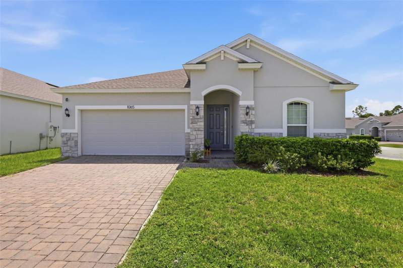 4 bedroom Single Family Residence at 1065 Chelan Falls Drive, Lakewood Park Ph 1, Deland — photo 2
