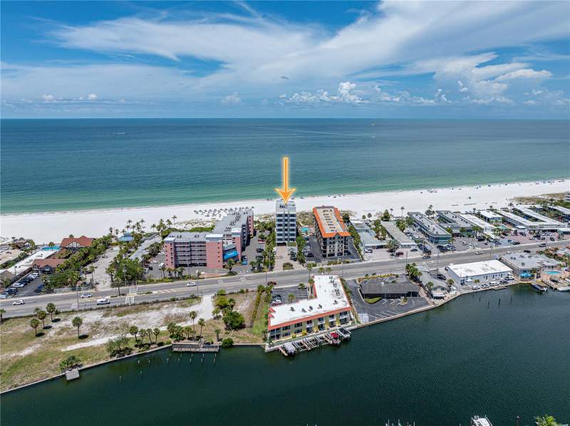 3 bedroom Condominium at 3910 Gulf Boulevard #400, Dunes On The Beach Condo The, St Pete Beach — photo 3