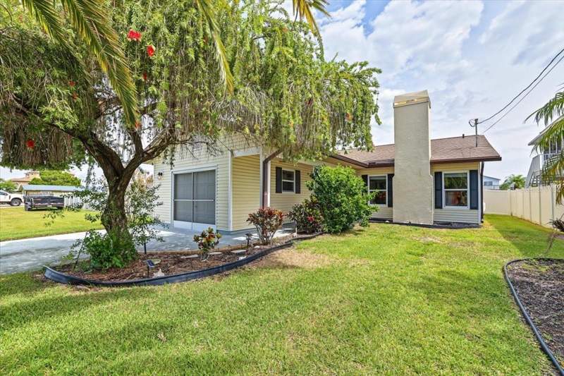 2 bedroom Single Family Residence at 4140 Des Prez Court, Hernando Beach, Hernando Beach — photo 2