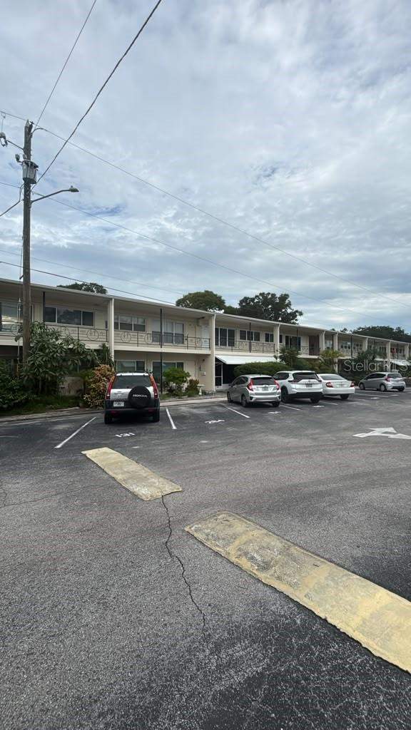 2 bedroom Condominium at 4032 57th Street #264, Clearview Oaks Bldg 5, Kenneth City — photo 4