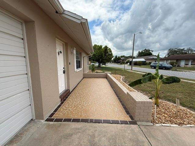2 bedroom Single Family Residence at 8615 Briar Patch Drive, Bear Creek Sub, Port Richey — photo 2
