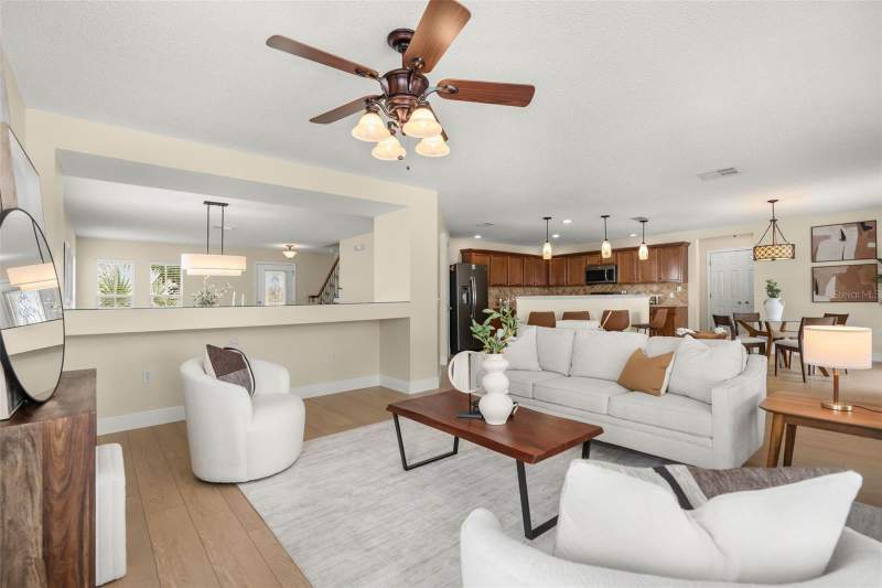 3 bedroom Single Family Residence at 129 Roseling Crossing, Four Corners, Davenport — photo 3