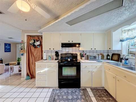 3649 Holiday Lake Drive, Holiday FL - photo 20 of 44