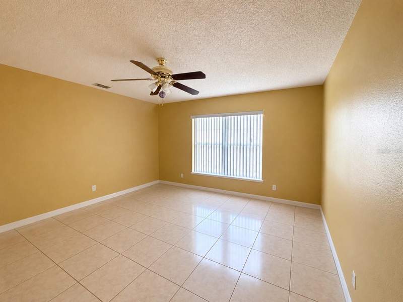 4 bedroom Single Family Residence at 905 Gloucester Court, Poinciana Village 2 Nbhd 1, Kissimmee — photo 2