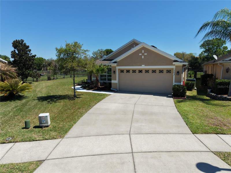 5 bedroom Single Family Residence at 15637 Carina Dr, Waterford Trls Ph 3B, Orlando — photo 3