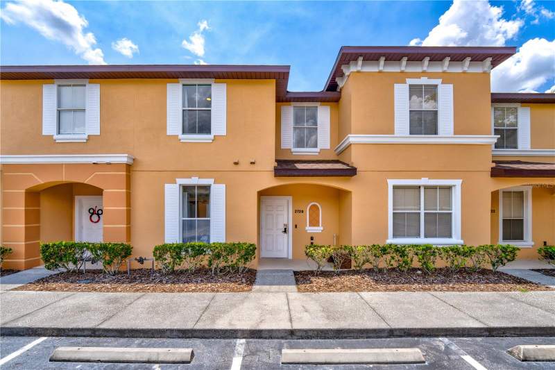 2720 ROADSTER home for sale in Regal Oaks At Old Town
