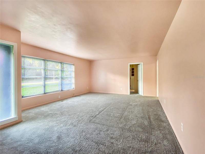 4 bedroom Single Family Residence at 1119 SW 11th Avenue, Audubon Park Rep, Gainesville — photo 3